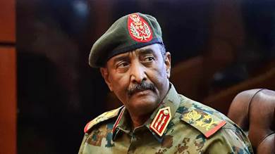 ​رئيس مجلس السيادة السوداني يصدر قراراً بتجميد نشاط النقابات والاتحادات المهنية